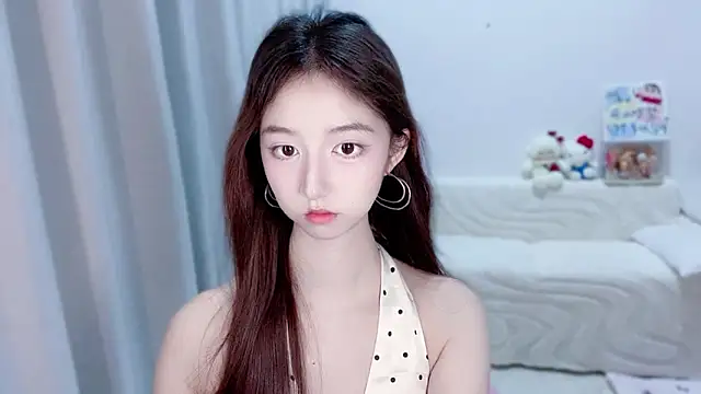 Snapshot of lucky-tt chatting on May 2026 11:37:01 AM lucky-tt online show from May 2026 11:37:01 AM