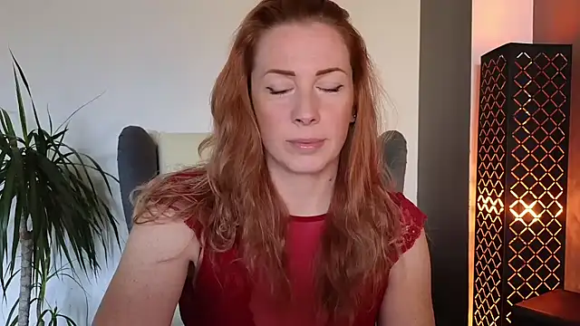 Sharon Red online show from October 2025 09:32:01 AM