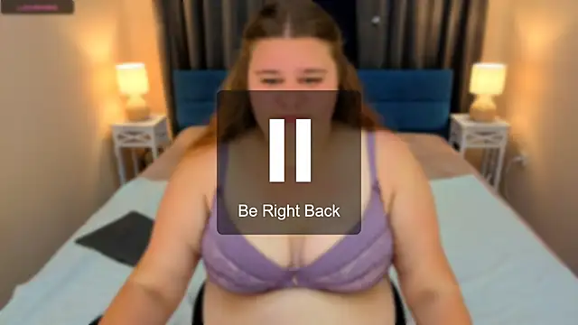 Snapshot of Bella_Blvck chatting on June 2026 02:50:01 AM Bella Blvck online show from June 2026 02:50:01 AM