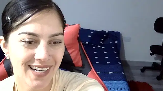 Snapshot of Bandida553 chatting on June 2026 06:21:02 PM Bandida553 online show from June 2026 06:21:02 PM