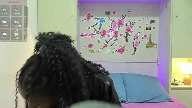 Snapshot of TaylorBloom chatting on May 2026 11:51:02 AM TaylorBloom online show from May 2026 11:51:02 AM