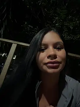 Snapshot of Elara_Luxe chatting on July 2026 11:53:01 PM Elara Luxe online show from July 2026 11:53:01 PM