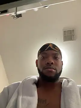 Snapshot of blackdiesel0 chatting on April 2026 06:35:02 AM blackdiesel0 online show from April 2026 06:35:02 AM