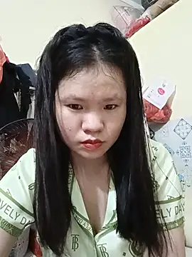 Snapshot of Seraphinahh chatting on August 2026 01:02:02 PM Seraphinahh online show from August 2026 01:02:02 PM