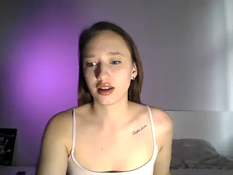 Snapshot of DarkMirel chatting on April 2026 04:54:01 PM DarkMirel online show from April 2026 04:54:01 PM