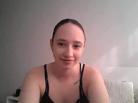 Snapshot of DarkMirel chatting on April 2026 01:57:02 PM DarkMirel online show from April 2026 01:57:02 PM