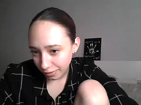 Snapshot of DarkMirel chatting on May 2026 01:49:02 PM DarkMirel online show from May 2026 01:49:02 PM