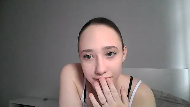 Snapshot of DarkMirel chatting on May 2026 12:11:01 PM DarkMirel online show from May 2026 12:11:01 PM