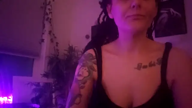 shyhornymommy online show from April 2026 10:38:01 PM