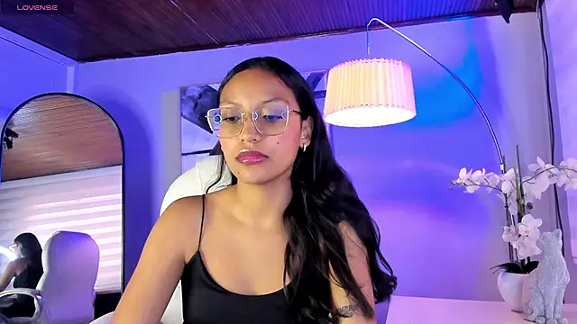 Snapshot of miel_ambar chatting on May 2026 01:40:01 PM miel ambar online show from May 2026 01:40:01 PM
