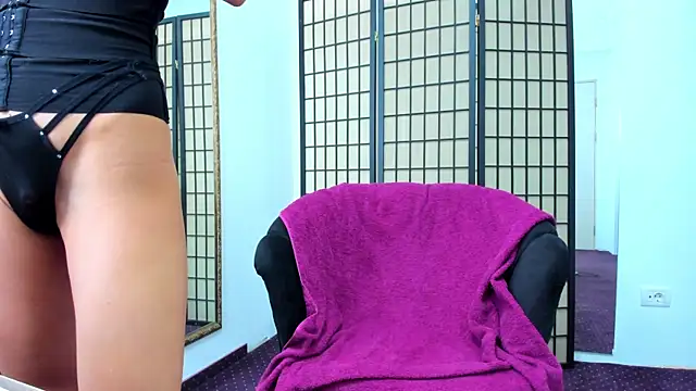 MissVelouraX online show from June 2026 04:30:02 AM