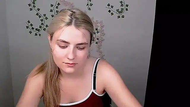 Snapshot of _shy_sabrina__ chatting on June 2026 12:39:01 PM shy sabrina online show from June 2026 12:39:01 PM