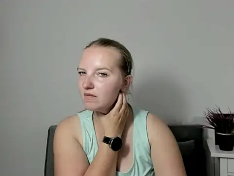 RoseTeacherX online show from June 2026 05:23:01 PM