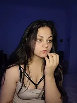 Snapshot of _Mikky_lil_ chatting on June 2026 08:10:02 PM Mikky lil online show from June 2026 08:10:02 PM