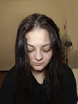 Snapshot of _Mikky_lil_ chatting on July 2026 08:57:02 PM Mikky lil online show from July 2026 08:57:02 PM