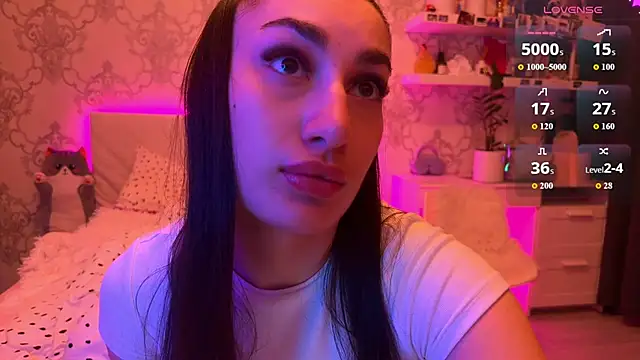 Snapshot of MyNaomi chatting on June 2026 08:45:01 PM MyNaomi online show from June 2026 08:45:01 PM