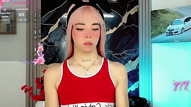 Snapshot of moon_sweet- chatting on June 2026 03:26:02 AM moon sweet- online show from June 2026 03:26:02 AM