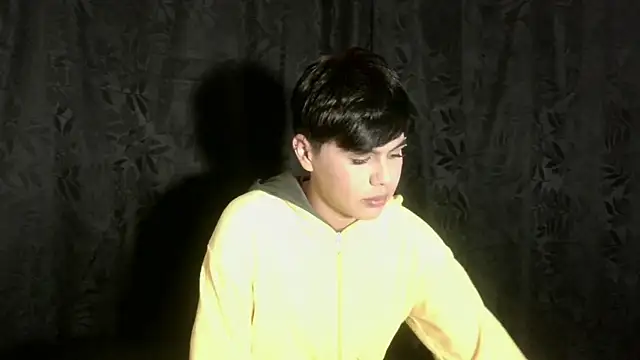 Snapshot of Felipe_Kold chatting on May 2026 01:33:02 AM Felipe Kold online show from May 2026 01:33:02 AM