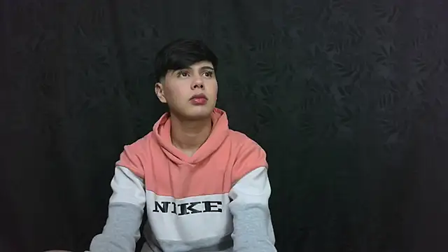 Snapshot of Felipe_Kold chatting on May 2026 02:52:01 AM Felipe Kold online show from May 2026 02:52:01 AM