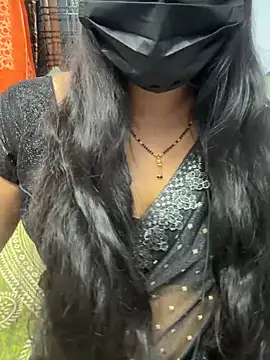 Snapshot of sweetylove01 chatting on April 2026 06:10:02 PM sweetylove01 online show from April 2026 06:10:02 PM