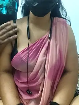 Snapshot of sweetylove01 chatting on May 2026 06:04:02 PM sweetylove01 online show from May 2026 06:04:02 PM