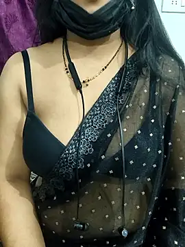 Snapshot of sweetylove01 chatting on May 2026 05:41:02 PM sweetylove01 online show from May 2026 05:41:02 PM
