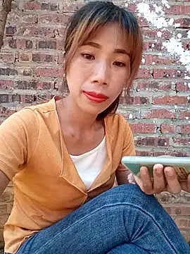 Snapshot of Elena_Mia chatting on May 2026 11:56:01 PM Elena Mia online show from May 2026 11:56:01 PM