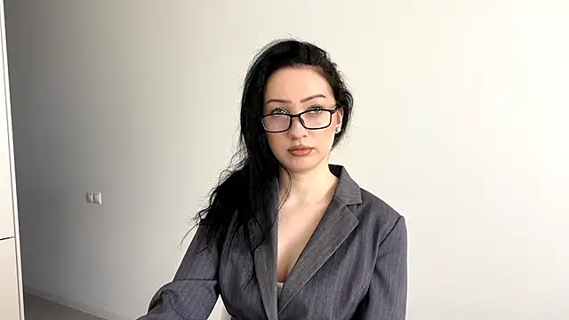 Meow Alika online show from May 2026 11:37:02 AM