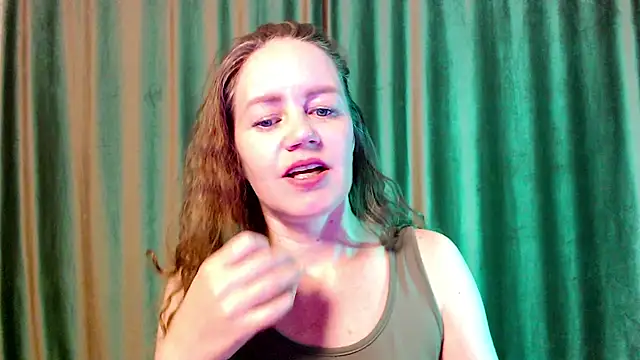 Snapshot of Fern_Lust chatting on April 2026 02:45:02 PM Fern Lust online show from April 2026 02:45:02 PM