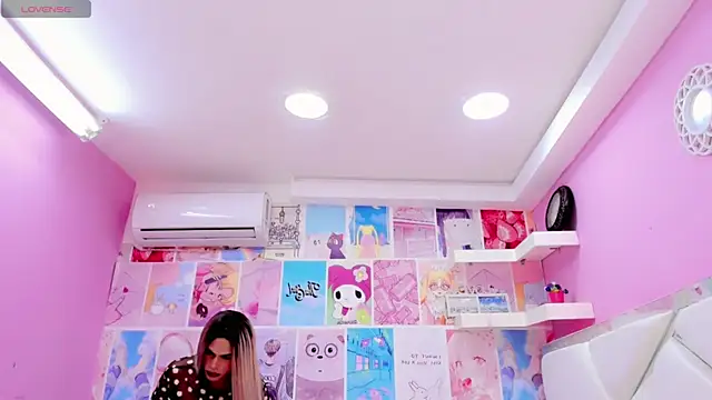 Snapshot of ValeriQueen chatting on May 2026 12:55:02 PM ValeriQueen online show from May 2026 12:55:02 PM