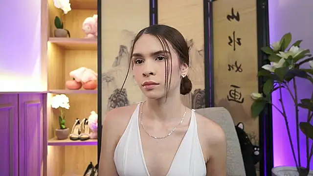 Snapshot of AlinaBennet_ chatting on July 2026 11:38:01 AM AlinaBennet online show from July 2026 11:38:01 AM