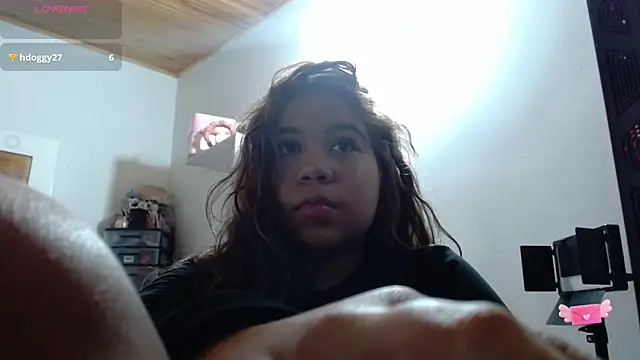Snapshot of M1la_18 chatting on May 2026 03:57:02 AM M1la 18 online show from May 2026 03:57:02 AM