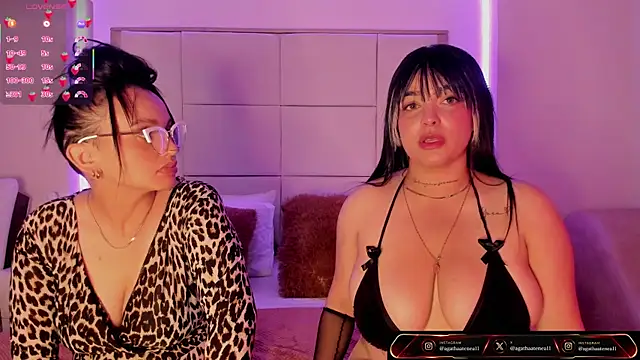 Snapshot of Agatha_Atenea11 chatting on April 2026 02:40:02 AM Agatha Atenea11 online show from April 2026 02:40:02 AM