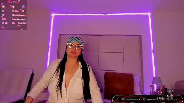 Snapshot of Agatha_Atenea11 chatting on May 2026 02:27:02 AM Agatha Atenea11 online show from May 2026 02:27:02 AM