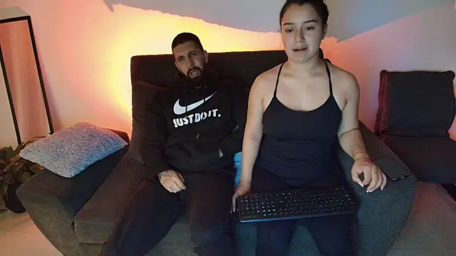 Snapshot of Alyssa_and_DAngelo chatting on July 2026 02:31:02 AM Alyssa and DAngelo online show from July 2026 02:31:02 AM