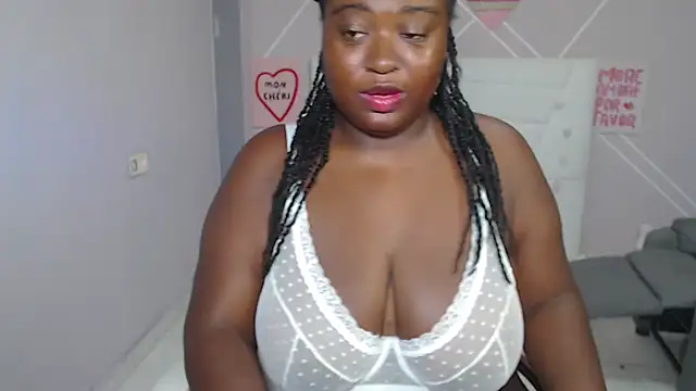 curvyblackwoman online show from July 2026 07:00:01 AM