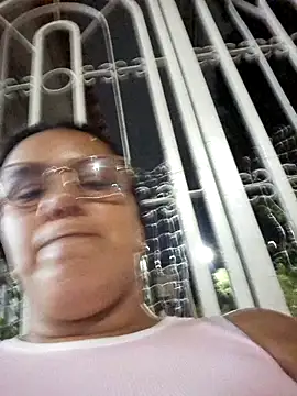 Snapshot of Samanta-42 chatting on May 2026 01:22:02 AM Samanta-42 online show from May 2026 01:22:02 AM