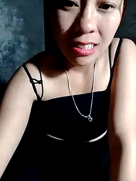 Snapshot of Zara-Lina chatting on May 2026 11:27:01 AM Zara-Lina online show from May 2026 11:27:01 AM