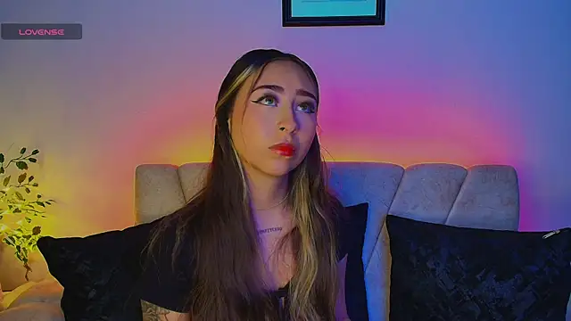 Cloe martinezz  online show from May 2026 10:17:01 PM