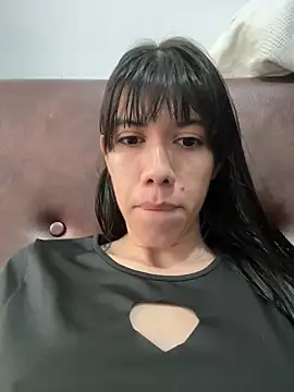 Snapshot of drea-an chatting on April 2026 06:10:01 PM drea-an online show from April 2026 06:10:01 PM