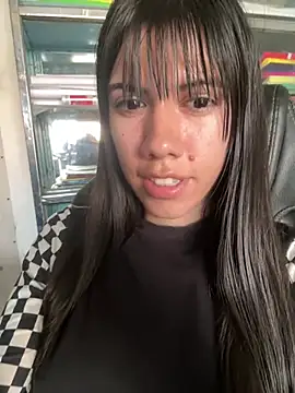 Snapshot of drea-an chatting on May 2026 09:42:01 PM drea-an online show from May 2026 09:42:01 PM