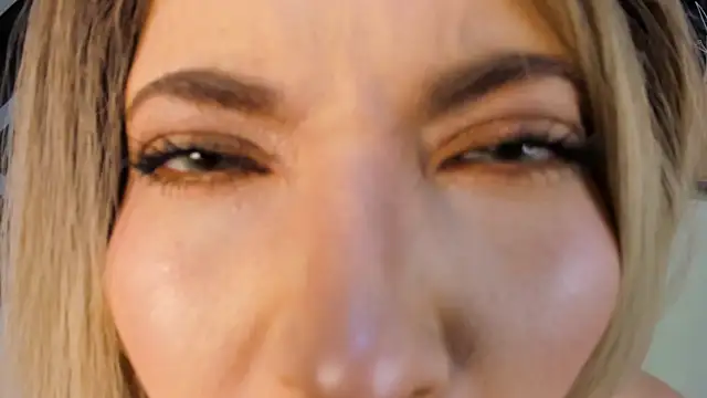 Snapshot of OneBeauty_ chatting on May 2026 03:05:02 PM OneBeauty online show from May 2026 03:05:02 PM