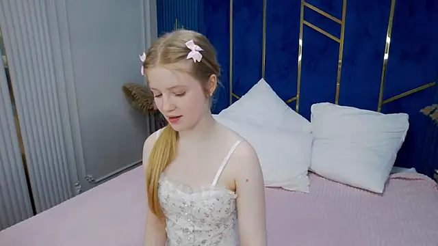 LilianHowards online show from April 2026 09:45:01 AM