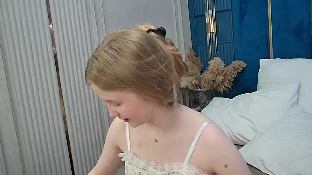 LilianHowards online show from May 2026 09:26:02 AM
