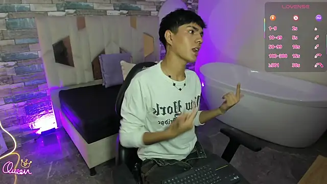 Snapshot of Damian_tay chatting on May 2026 11:37:02 AM Damian tay online show from May 2026 11:37:02 AM