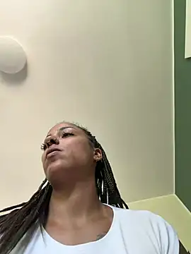Snapshot of SweetPetiteNoir chatting on July 2026 09:56:01 AM SweetPetiteNoir online show from July 2026 09:56:01 AM