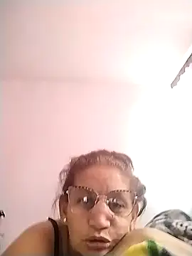 luzydany online show from April 2026 04:15:01 PM
