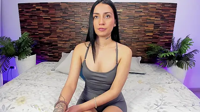 valkiriia   online show from May 2026 05:15:01 AM