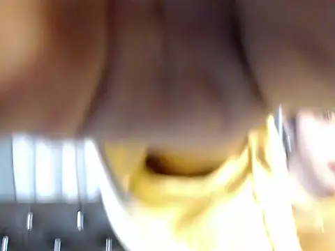 Snapshot of marie_castro chatting on May 2026 03:30:02 PM marie castro online show from May 2026 03:30:02 PM