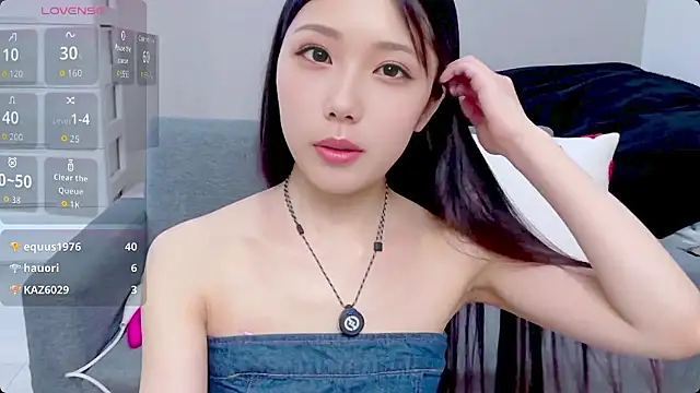 Snapshot of Minamina2 chatting on July 2026 06:17:02 AM Minamina2 online show from July 2026 06:17:02 AM
